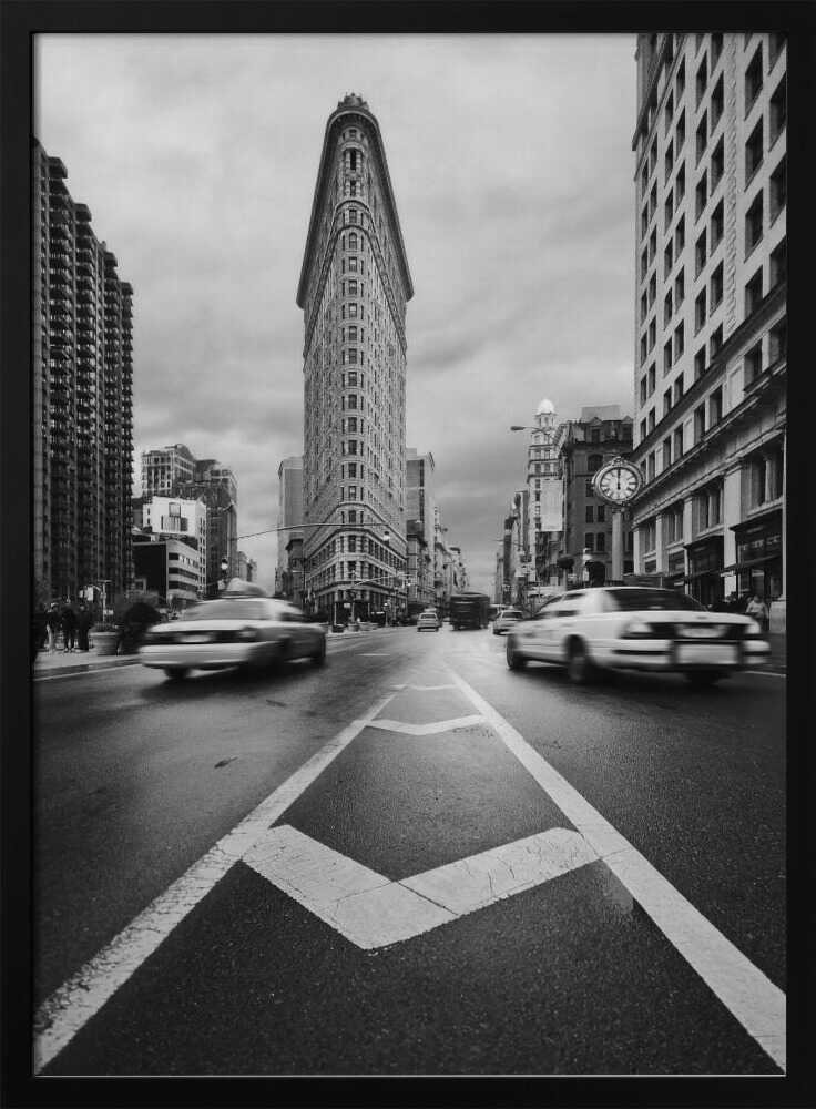 Iconic Flatiron City Motion Art Print UK — Vintage Dark Wall Art — Living Room — Wall It All Prints