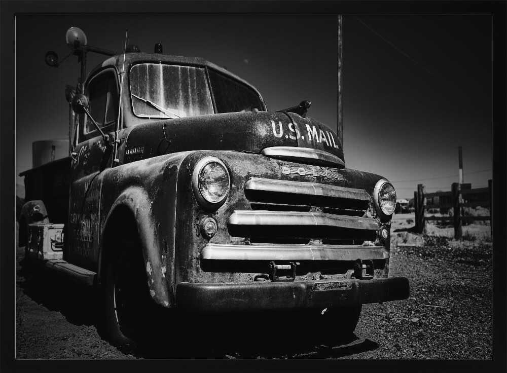 Vintage US Mail Truck Art Print UK — Vintage Dark Wall Art — Living Room — Wall It All Prints