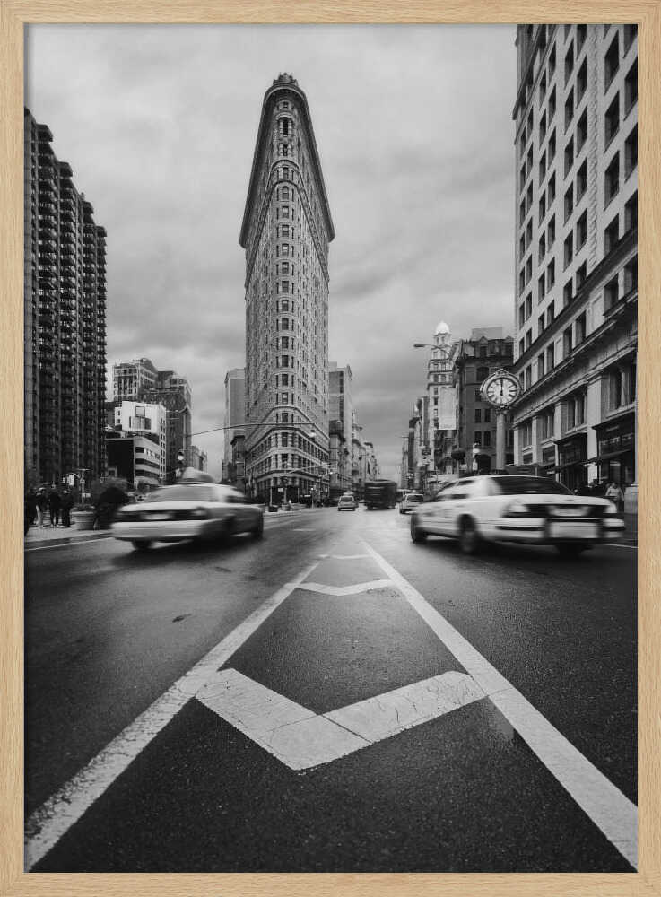 Iconic Flatiron City Motion Art Print UK — Vintage Dark Wall Art — Living Room — Wall It All Prints