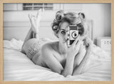 Pin Up Camera Girl