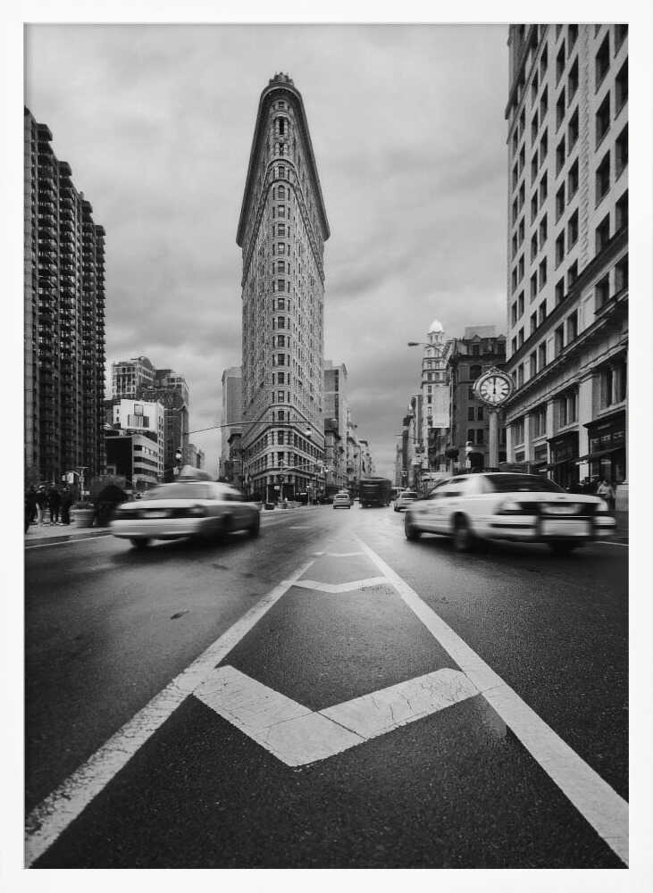 Iconic Flatiron City Motion Art Print UK — Vintage Dark Wall Art — Living Room — Wall It All Prints