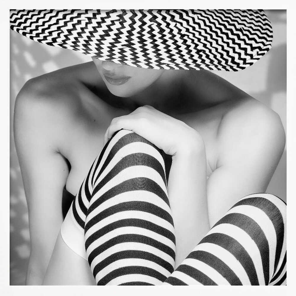 Zagging that Zig Art Print UK — Portrait Dark Wall Art — Living Room — Wall It All Prints